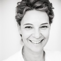 Nina Hoberg
