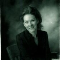 Kimberly L Hall