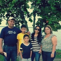 Arnold Linares