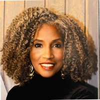 Lynnis Woods-Mullins