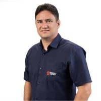 Max Araújo