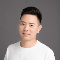 Yi S.
