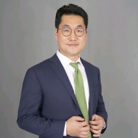 Simon Lee