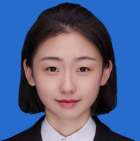何卓君