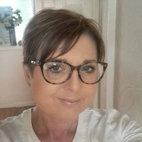 Lesley Bond