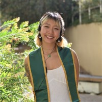 Emilie H Phuong, Eit