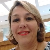 Andreia Champi Oliveira