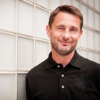 Simon Neal