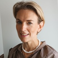 Emmanuelle Huguet Leturcq