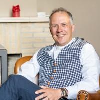 Karsten Van Staveren