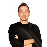 Sezer Dikmen