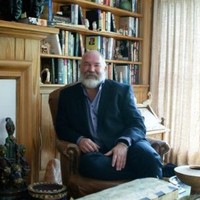 Douglas Hilton