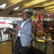 Chris Mogeni