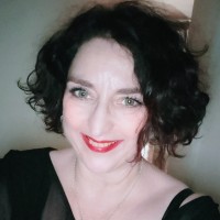 Angela Kratisch