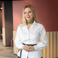 Марина Максимова