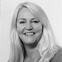 Suzanne van Eck