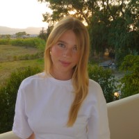Esther Raus