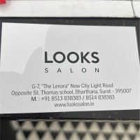 Looks Salon