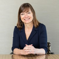 Suzanne Adams