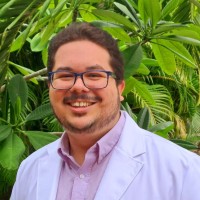 Dr. Abraham Benavides, MD
