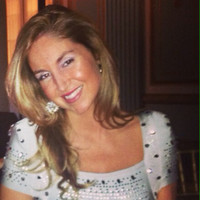 Valerie Apostolatos