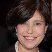 Delores R Freitag