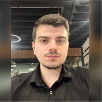 Melih Divan