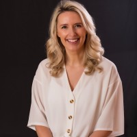 Laura Barnett