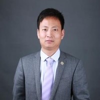 王律师