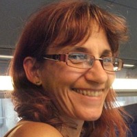 Suzanne Miles