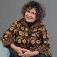 Herni Suhartini