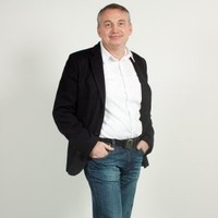 Дмитрий Серебренников