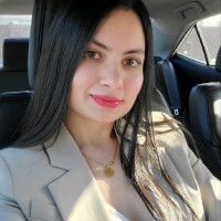 Dayana B.