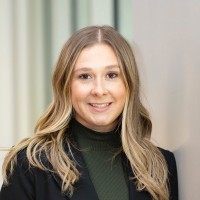 Olivia Evanoff, Mba