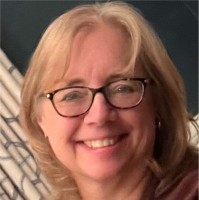 Suzanne Delvento