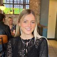 Anna Crompton