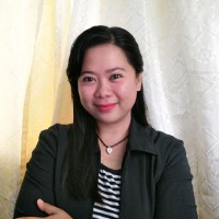 Aura C.