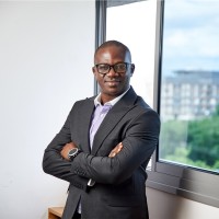 Dr. Arnold Kavaarpuo