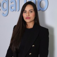 Paula Oliveira Julio