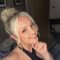 Louise Gee