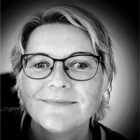 Jeannine Hüneburg