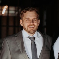 Alex DeVries