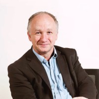 Kenneth Mitchell