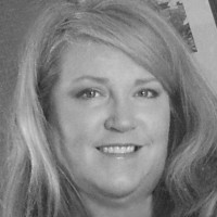 Lisa Tomlinson