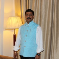 Ritesh K Jha