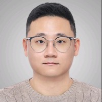 김건우