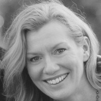 Fiona Dixon