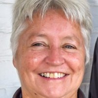 Leslie Hanson