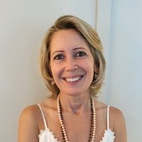 Adriana de Bem Macuco