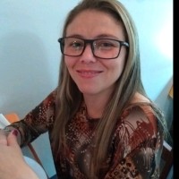 Viviane dos Santos Paula